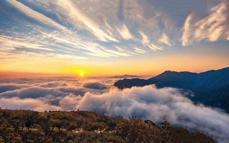 Hà Nội - Săn Mây Trên Đỉnh Tà Xùa